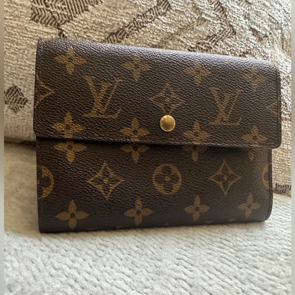 Louis Vuitton Monogram Wallet - Picture 1 of 7